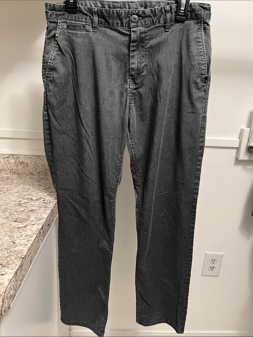 Quiksilver Men's Dark Gray Chinos